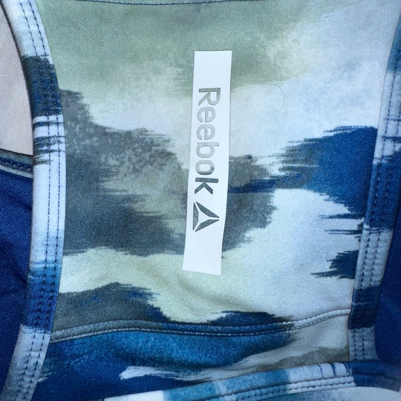 NWOT Women’s XLarge Reebok Blue Camo Padded Sports Bra - Picture 5 of 10
